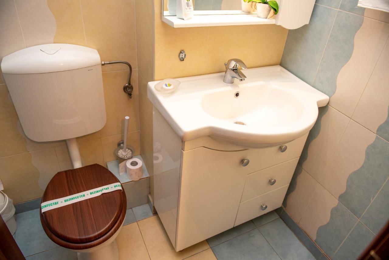 Classic Apartment Near The City Center 클루지나포카 외부 사진